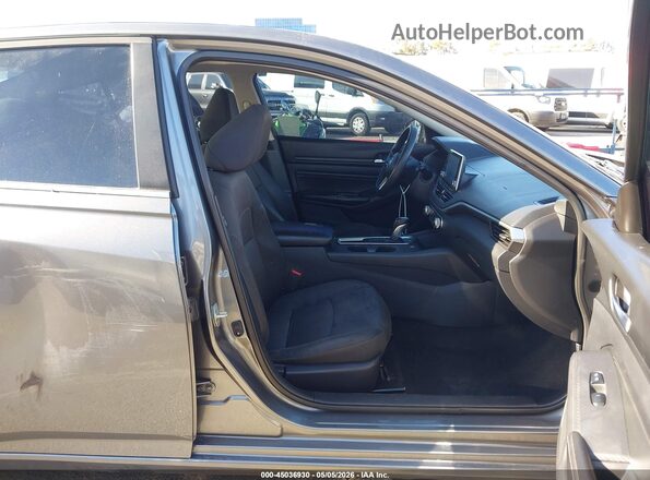 1N4BL4BV9KC228070 2019 NISSAN ALTIMA Gray Vista interior delantera
