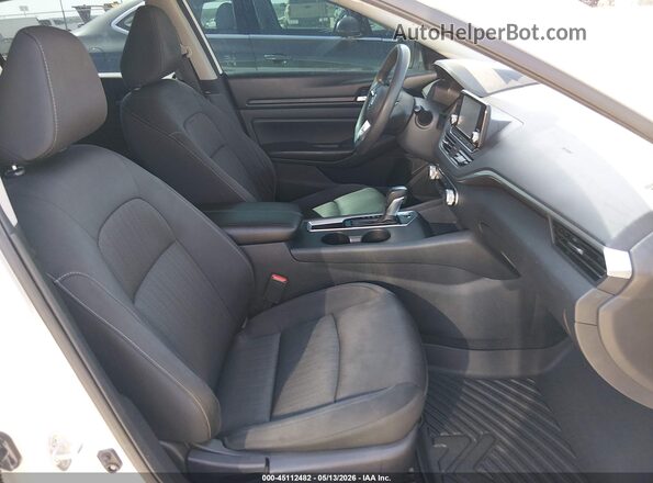 1N4BL4BV9MN366182 2021 NISSAN ALTIMA White Widok wnętrza z przodu