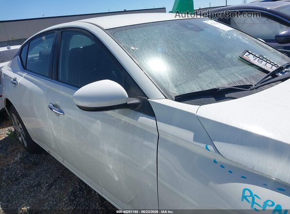 1N4BL4BV9NN408075 2022 NISSAN ALTIMA White Панорамний вид салону 360°