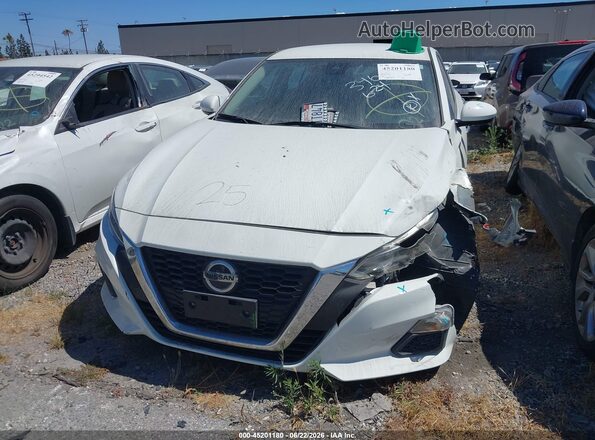 1N4BL4BV9NN408075 2022 NISSAN ALTIMA White Вид задньої частини салону
