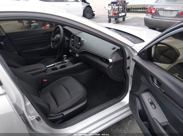 1N4BL4BV9RN360888 2024 NISSAN ALTIMA Silver Front interior view