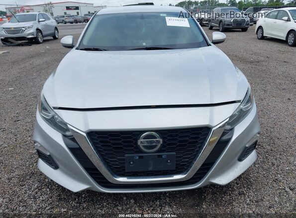 1N4BL4BVXLC247695 2020 NISSAN ALTIMA Серебряный Вид щитка приборов