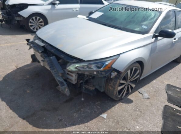 1N4BL4CV0LC211819 2020 NISSAN ALTIMA Gray Front view