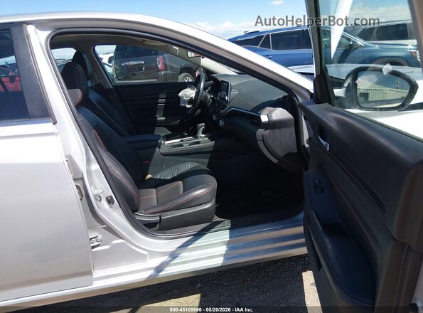 1N4BL4CV0NN343194 2022 NISSAN ALTIMA Silver Vista interior delantera