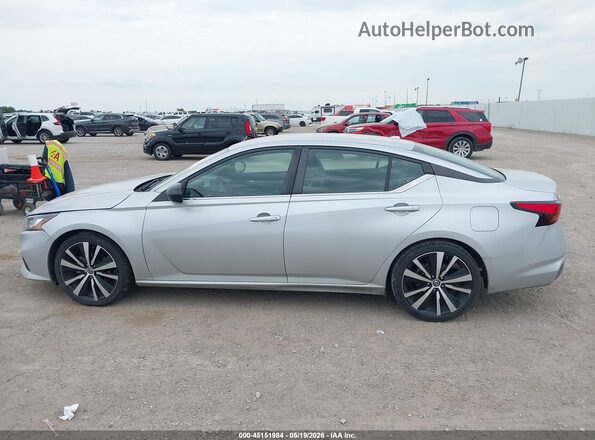 1N4BL4CV1NN389651 2022 NISSAN ALTIMA Silver 360 interior view