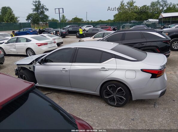 1N4BL4CV2PN377429 2023 NISSAN ALTIMA Silver 360 interior view