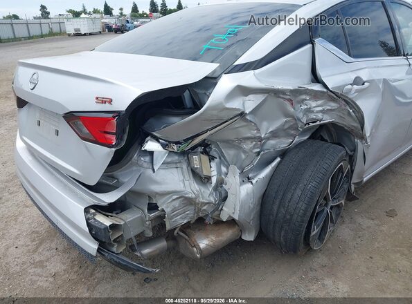 1N4BL4CV2RN315516 2024 NISSAN ALTIMA Silver Front view