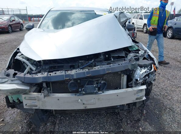 1N4BL4CV3KC194674 2019 NISSAN ALTIMA Silver Front view