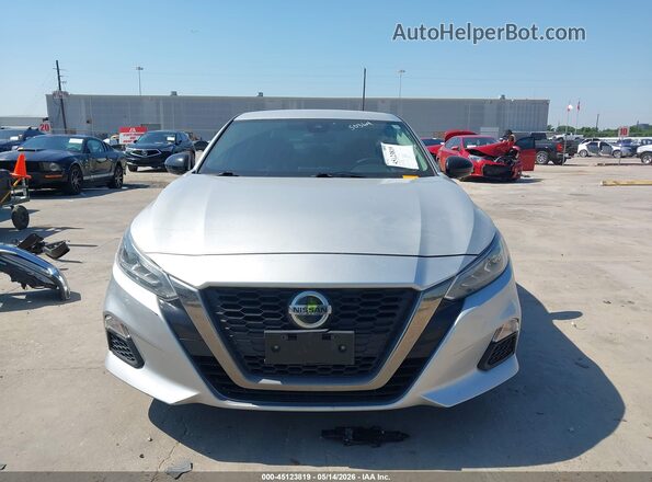 1N4BL4CV3LC127171 2020 NISSAN ALTIMA Серебряный Вид щитка приборов