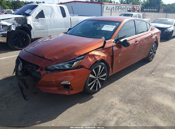 1N4BL4CV4LC260215 2020 NISSAN ALTIMA Orange Vista tres cuartos delantera izquierda