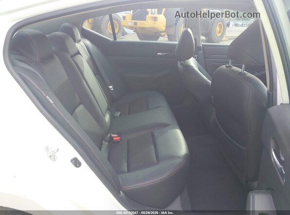 1N4BL4CV4MN372258 2021 NISSAN ALTIMA White 