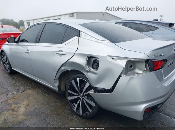 1N4BL4CV4NN352805 2022 NISSAN ALTIMA Silver Սալոնի 360 աստիճան տեսք