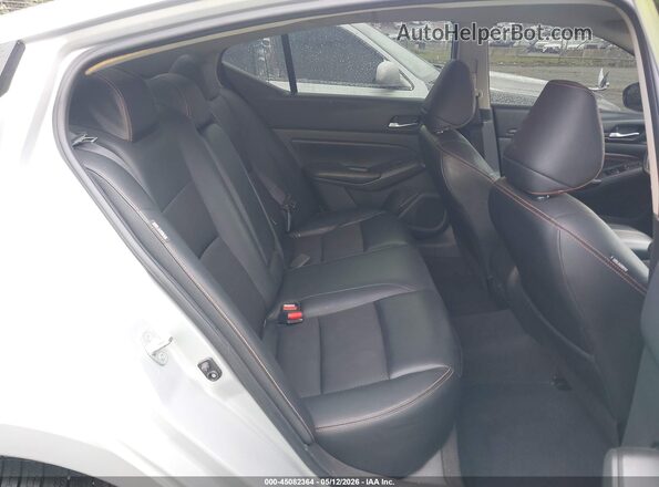 1N4BL4CV4NN352805 2022 NISSAN ALTIMA Silver VIN կոդի պիտակի տեսք