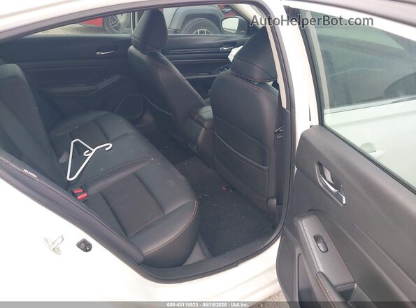 1N4BL4CV7KC114809 2019 NISSAN ALTIMA White Вид наклейки з VIN-кодом