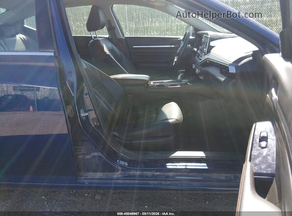 1N4BL4CV7RN302275 2024 NISSAN ALTIMA Blue Front interior view