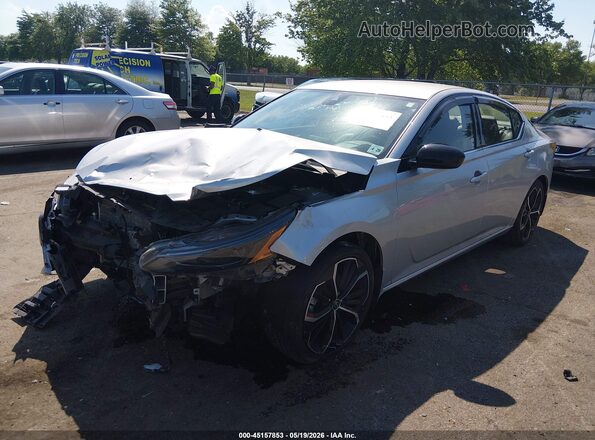 1N4BL4CV7RN400528 2024 NISSAN ALTIMA Silver Front left
