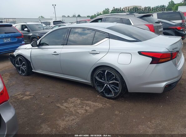 1N4BL4CV8RN378961 2024 NISSAN ALTIMA Silver Vista interior de 360 grados