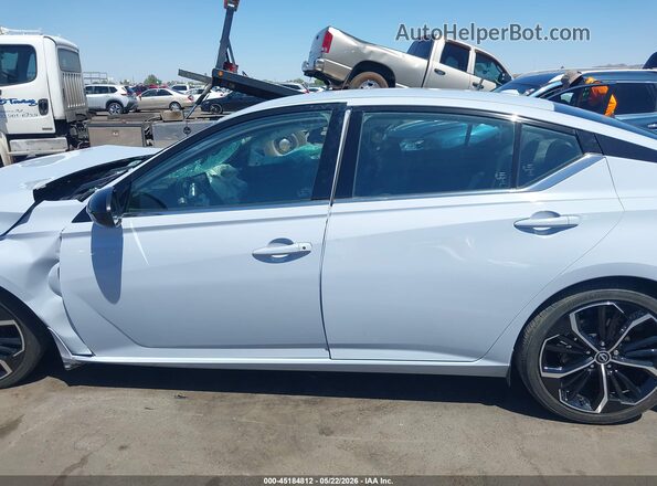 1N4BL4CV9RN324679 2024 NISSAN ALTIMA Light Blue Vista interior de 360 grados