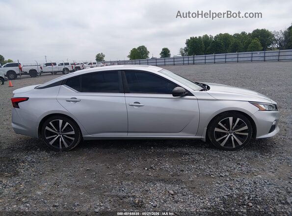 1N4BL4CVXKC149327 2019 NISSAN ALTIMA Silver Սալոնի հետևի տեսք