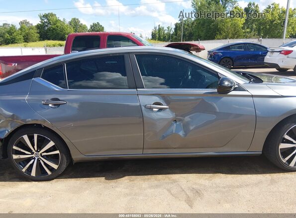 1N4BL4CVXLC127877 2020 NISSAN ALTIMA Gray 360 interior view