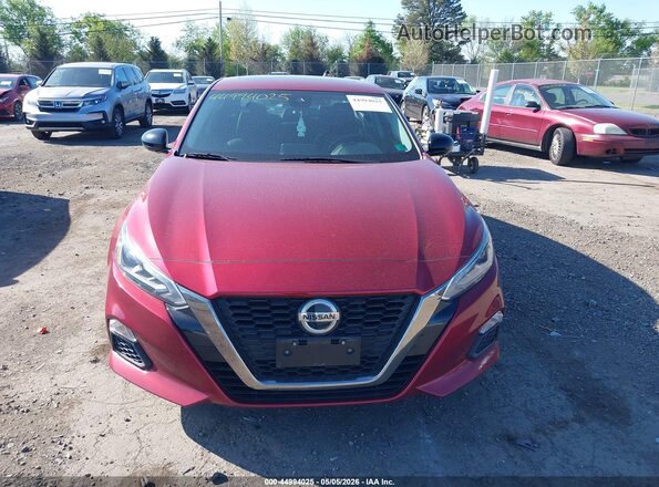 1N4BL4CVXMN342875 2021 NISSAN ALTIMA Red Rear interior view