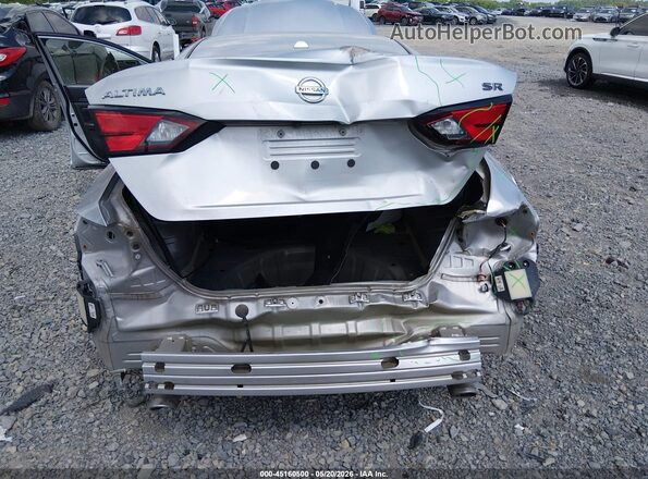 1N4BL4CVXNN326533 2022 NISSAN ALTIMA Silver Widok z przodu