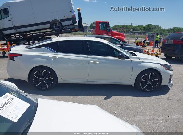 1N4BL4CVXRN310189 2024 NISSAN ALTIMA White Rear interior view