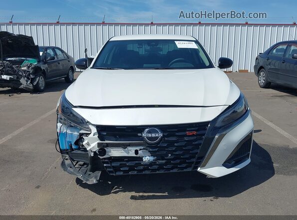 1N4BL4CW1SN336615 2025 NISSAN ALTIMA Белый Вид задней части салона