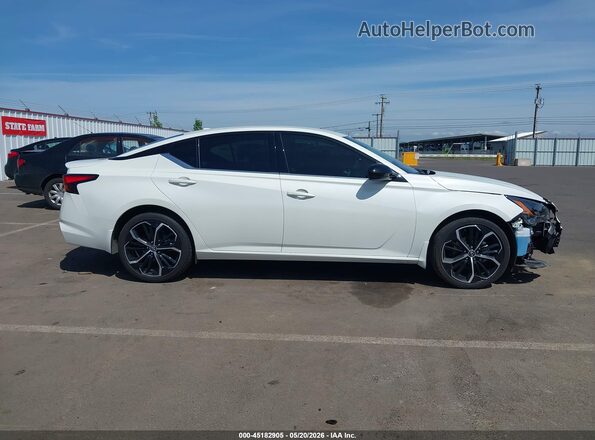 1N4BL4CW1SN336615 2025 NISSAN ALTIMA Белый Панорамный вид салона 360°