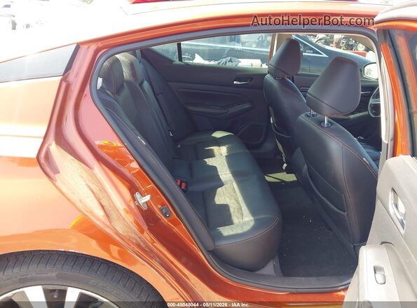1N4BL4CW2KN317975 2019 NISSAN ALTIMA Оранжевый Вид наклейки с VIN-кодом