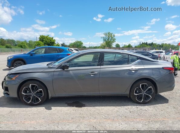 1N4BL4CW2SN412018 2025 NISSAN ALTIMA Серый Панорамный вид салона 360°
