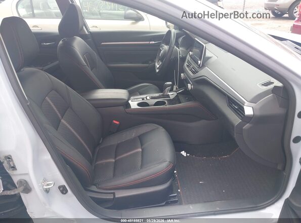 1N4BL4CW9PN383950 2023 NISSAN ALTIMA Gray Vista interior delantera