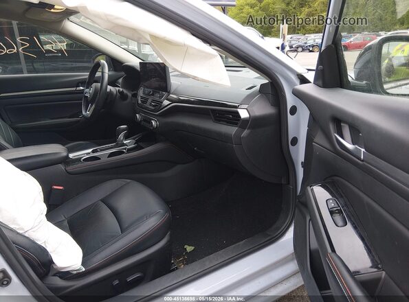 1N4BL4CW9RN323959 2024 NISSAN ALTIMA Gray Front interior view