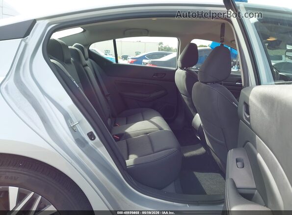 1N4BL4DV1RN404783 2024 NISSAN ALTIMA Silver VIN კოდის სტიკერის ხედი