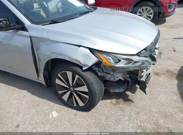 1N4BL4DV2KC127403 2019 NISSAN ALTIMA Silver Widok z przodu