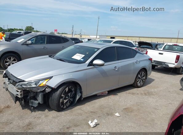 1N4BL4DV2KC127403 2019 NISSAN ALTIMA Silver Widok wnętrza 360 stopni