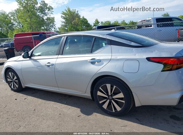 1N4BL4DV3NN378701 2022 NISSAN ALTIMA Silver სალონის 360-გრადუსიანი ხედი