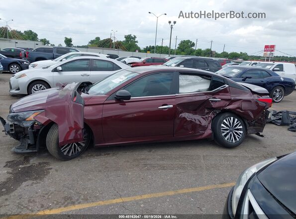 1N4BL4DV3RN357031 2024 NISSAN ALTIMA Maroon Панорамний вид салону 360°