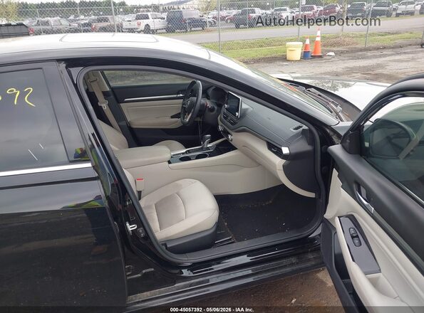 1N4BL4DV5LC183093 2020 NISSAN ALTIMA Черный Вид салона спереди