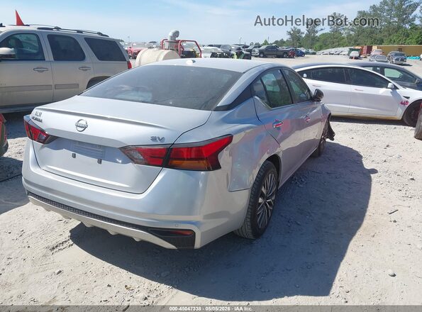 1N4BL4DV5RN328906 2024 NISSAN ALTIMA Silver Задня права чверть