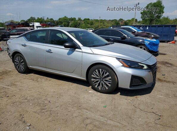1N4BL4DV6RN304727 2024 NISSAN ALTIMA Silver Przód prawy