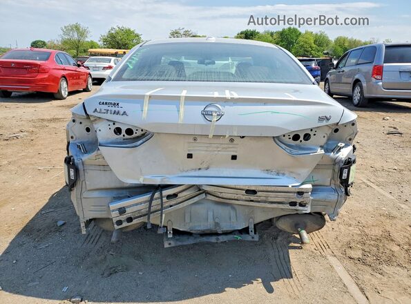 1N4BL4DV6RN304727 2024 NISSAN ALTIMA Silver Widok z tyłu