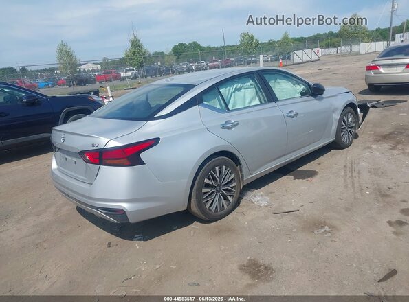 1N4BL4DV6RN405430 2024 NISSAN ALTIMA Серебряный Задняя правая четверть