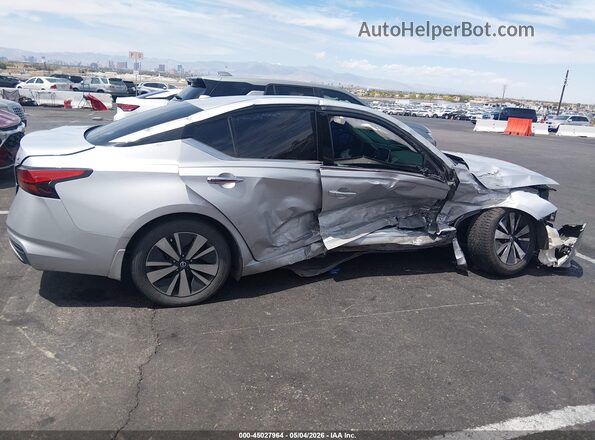 1N4BL4DV7LN318501 2020 NISSAN ALTIMA Silver Սալոնի հետևի տեսք
