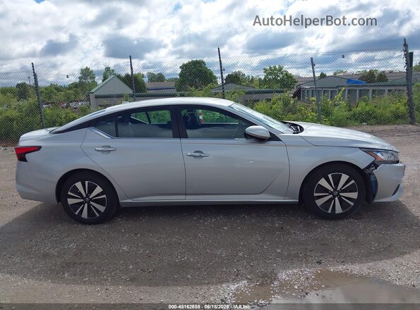 1N4BL4DV7MN343335 2021 NISSAN ALTIMA Silver უკანა სალონის ხედი