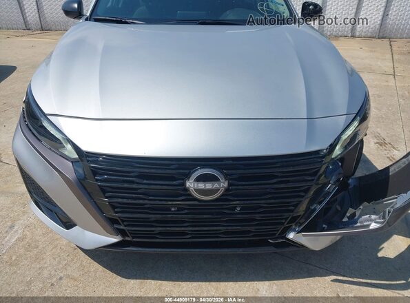 1N4BL4DW4TN320599 2026 NISSAN ALTIMA Silver წინა ხედი