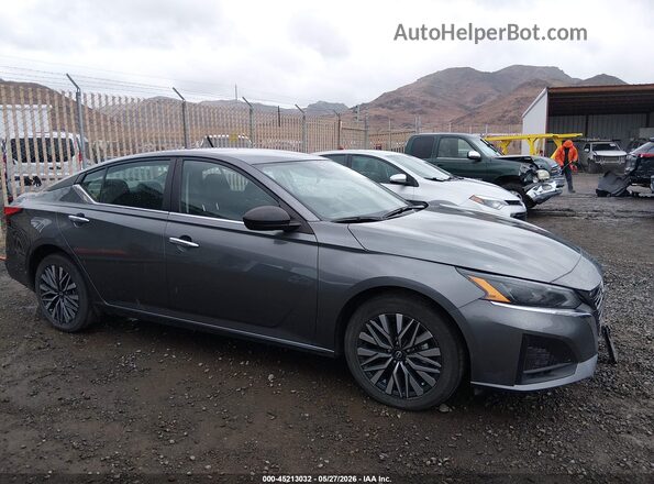 1N4BL4DW6RN405565 2024 NISSAN ALTIMA Blue Rear interior view