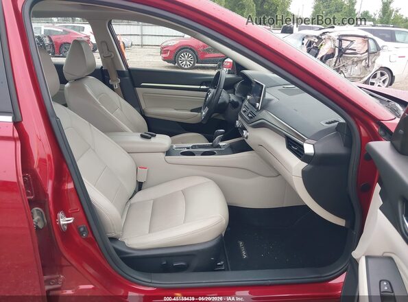 1N4BL4EV2KC106162 2019 NISSAN ALTIMA Red Front interior view
