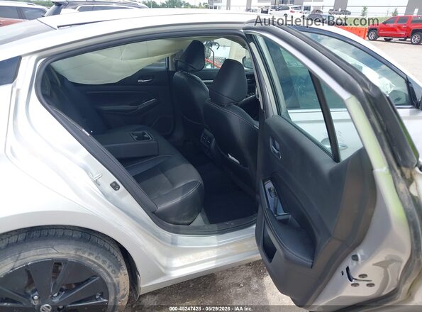 1N4BL4EV8LC181949 2020 NISSAN ALTIMA Silver Widok naklejki z numerem VIN