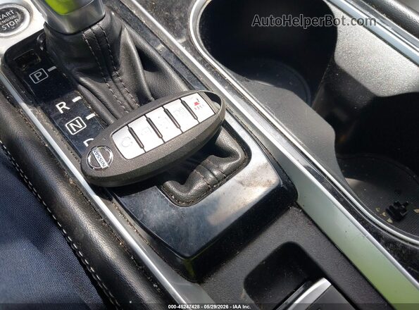 1N4BL4EV8LC181949 2020 NISSAN ALTIMA Silver Widok deski rozdzielczej